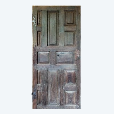 Small oak door from the early 18th century and its ironwork Woodwork