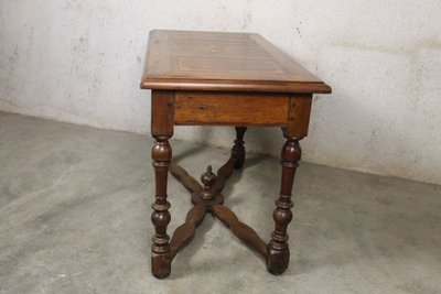 Table à écrire bureau de style Louis XIV époque 18ème en bois fruitier et marqueterie