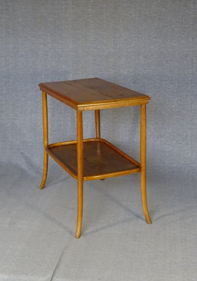 Table d'appoint dites "servante" par Baumann 1926