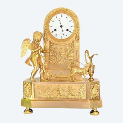 Pendule en bronze doré « l’amour aveugle » vers 1820