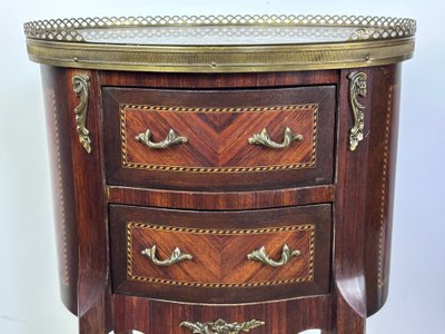 Chevets (la paire) de style Louis XV en marqueterie et bronze