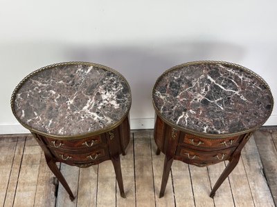 Chevets (la paire) de style Louis XV en marqueterie et bronze