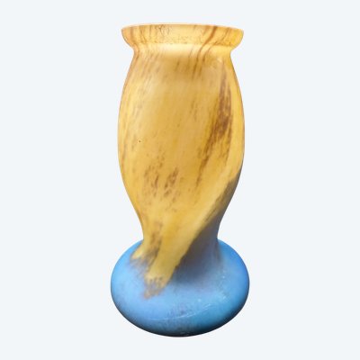 PÂTE DE VERRE VASE