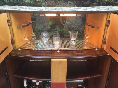 Art-Deco period system bar