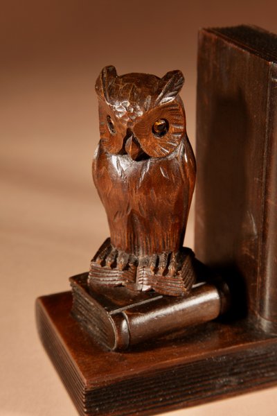  Pair of Black Forest owl-shaped bookends, circa 1900-1920.