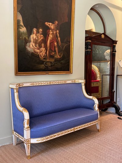 Canapé d’époque Empire, dans le goût de Jacob-Desmalter ou Marcion.