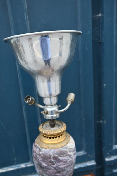 vase de marbre et bronze de style Louis XVI remonté en lampe 