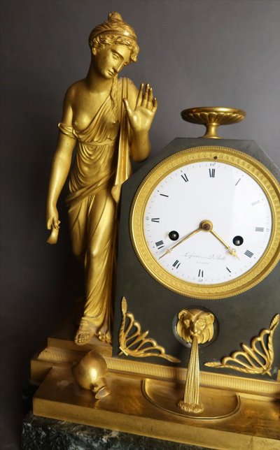 pendule bronze doré signée lefevre successeur de De Belle
