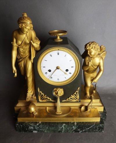 pendule bronze doré signée lefevre successeur de De Belle