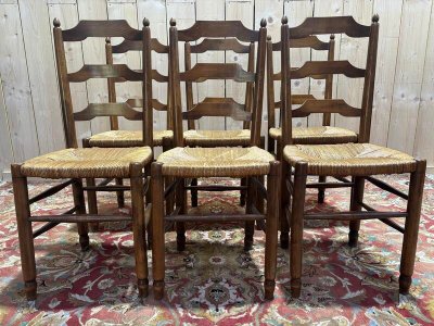 Sallery chairs Service Dining Room
