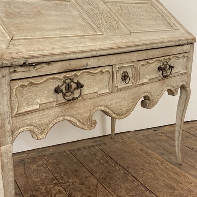 Bureau de pente XVIII
