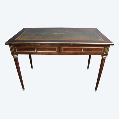 Bureau plat de style Louis XVI en acajou époque fin 19ème avec dessus cuir et 2 tiroirs 