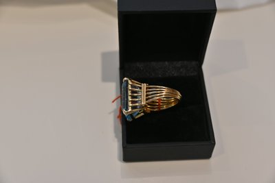 Anello da cocktail in oro giallo con una grande acquamarina, circa 1950