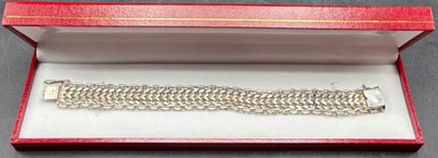 BRACCIALE IN ARGENTO MASSICCIO