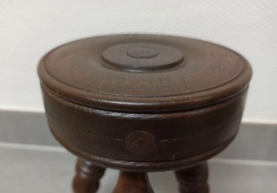 Tabouret ancien en bois tourné dlg de Charles Dudouyt, 50, 60 & 70
