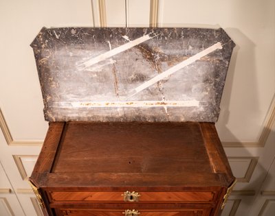 Damensekretärin aus der Zeit Ludwigs XVI. mit dem Stempel J.BIRKLE