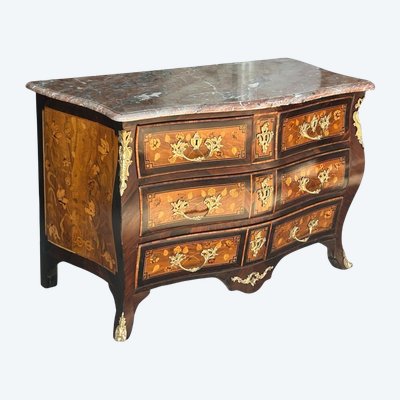 Louis XV tomb chest of drawers in 18th century floral marquetry