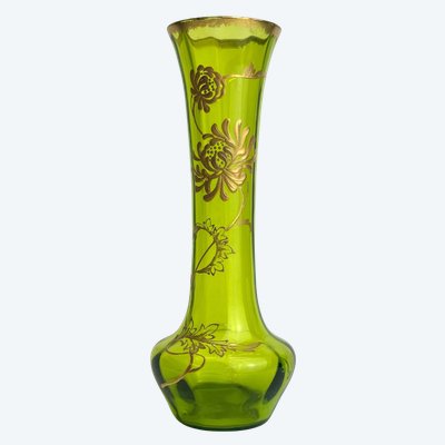 Baccarat - Vase mit Dahliendekor