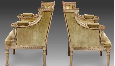une paire de bergères en bois sculpté, peint gris vert, fin XIXème siècle 