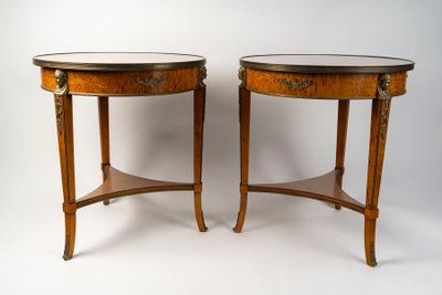 Coppia di tavolini con piedistallo in stile Impero, circa 1900