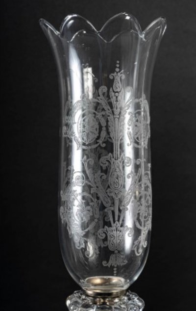Une paire de girandoles en cristal de Baccarat, fin XIXème siècle 