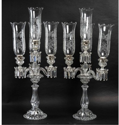 Une paire de girandoles en cristal de Baccarat, fin XIXème siècle 