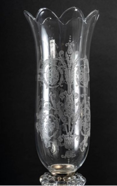 Une paire de girandoles en cristal de Baccarat, fin XIXème siècle 