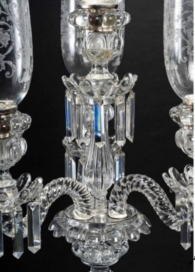 Une paire de girandoles en cristal de Baccarat, fin XIXème siècle 