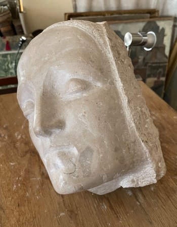 Sculpture, woman in tears