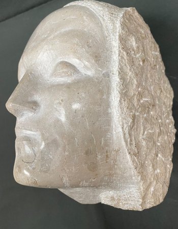 Sculpture, woman in tears