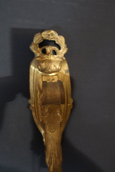 ANCIENNE TT BELLE grande paire d embrasses de rideaux en bronze doré