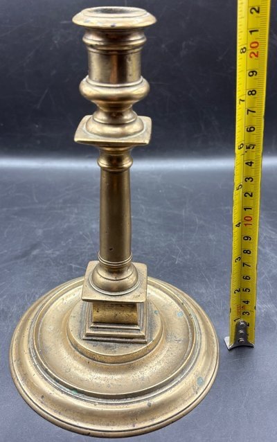 HENRI 2 CANDLE HOLDER