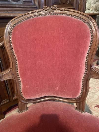 Suite de 3 cabriolets d’époque Louis XV en noyer 