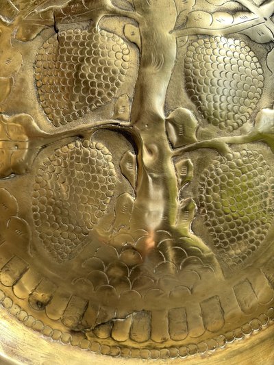 Important Offering Plate with Tree of Life Decor - late 16th century