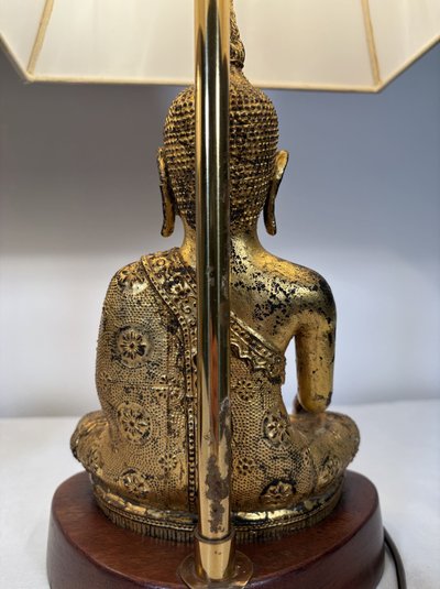 Paire de lampes Bouddha en fonte dorée - Travail d'Asie du Sud-Est - XXe siècle