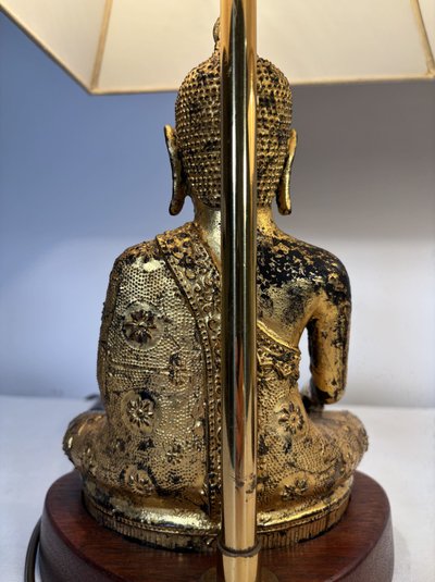 Paire de lampes Bouddha en fonte dorée - Travail d'Asie du Sud-Est - XXe siècle