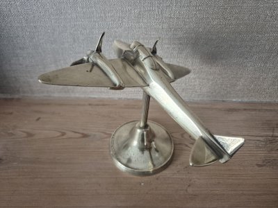Avion en bronze modèle "Mosquito" vers 1940