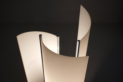 Lampada mobile "Arianna" per Oluce.