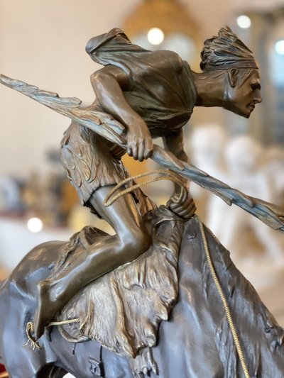 Sculpture en bronze E.Drouot Indien à cheval