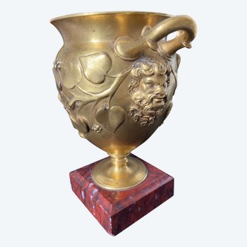 Ferdinand LEVILLAIN (1837-1905) - Vase en bronze doré sur piédouche signé F.LEVILLAIN et F.BARBEDIENNE  (célèbre fondeur) - Circa 1870