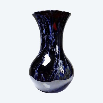 Grand vase verrerie d'art violet à inclusions paillerons d'argent vintage Studio Glass