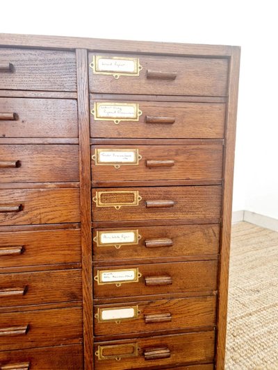 Armoire à index antique en acajou à 18 tiroirs