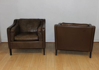 Paire de fauteuils en cuir par Borge Mogensen vers 1970