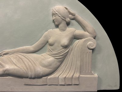 Coppia di grandi pannelli decorativi in gesso Art Déco - parte superiore della porta H 62 x L 126 cm