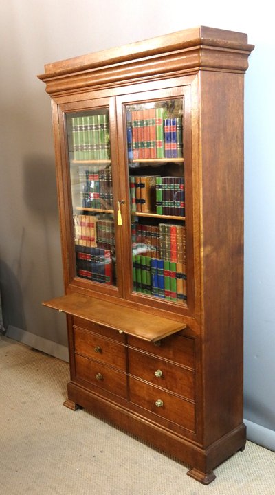 Bücherregal aus Eiche 19. Jahrhundert