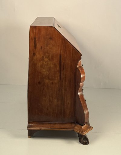Commode en placage d'acajou, Angleterre, XIXe siècle