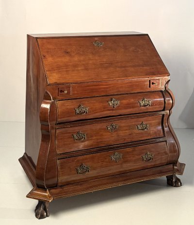 Commode en placage d'acajou, Angleterre, XIXe siècle