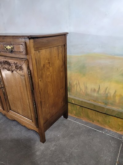 Niedriges Sideboard aus normannischer Eiche