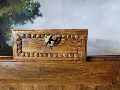 Niedriges Sideboard aus normannischer Eiche