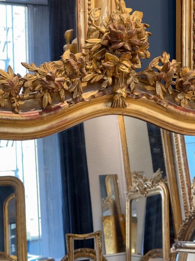 Louis Philippe mirror with pediment Ref. 613/ 100x162